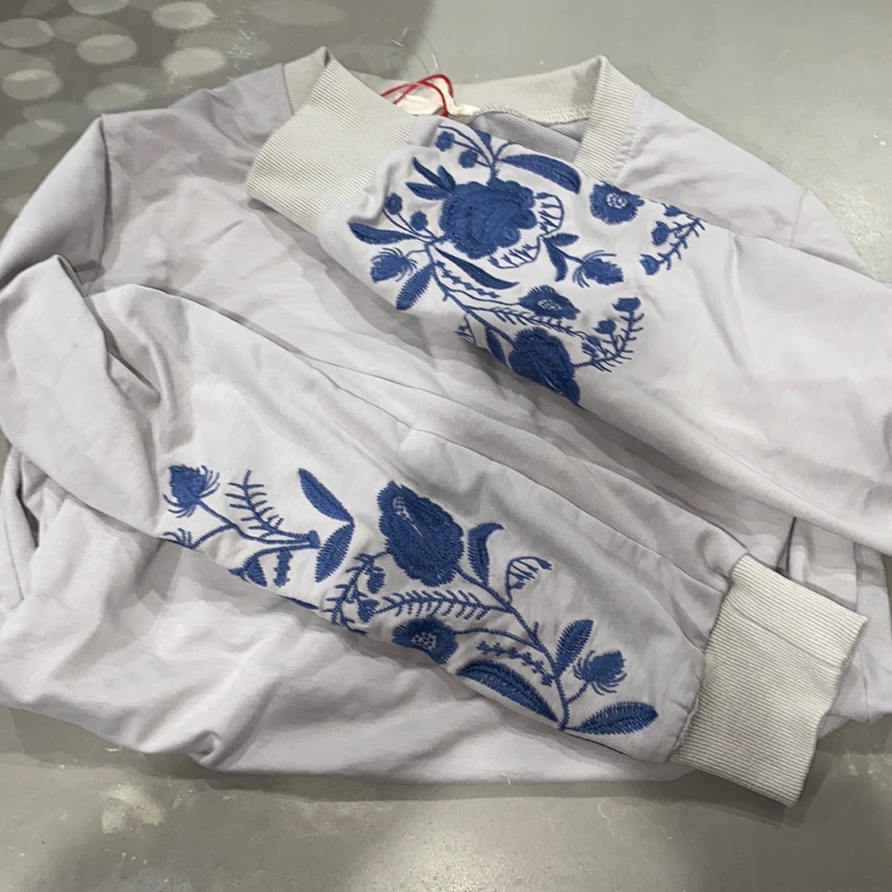 Dress up crew neck with flowers sleeves back and front plain